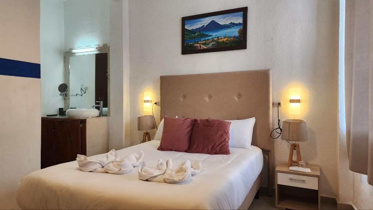 San Pedro Suite Сан Педро Ла Лагуна Екстериор снимка